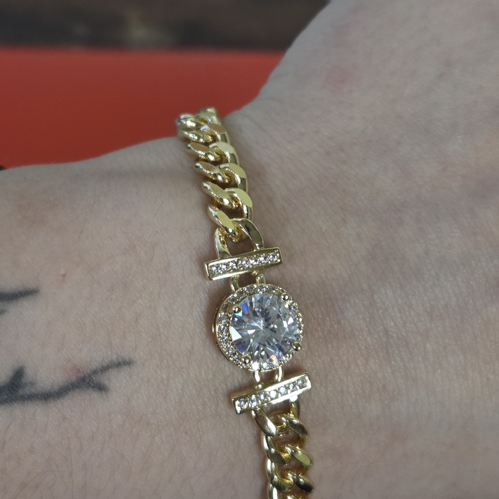18k Gold Plated Crystal Bracelet - Picture 5 of 8